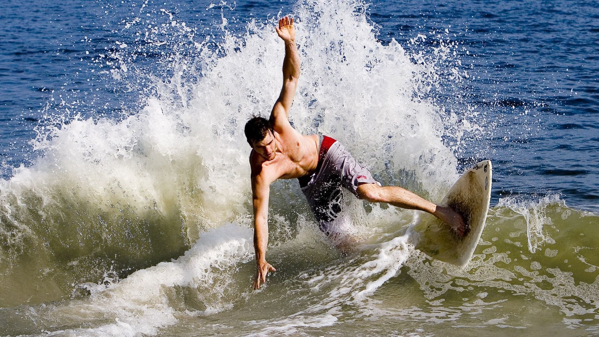 kaiyun.com-《CS_GO》欧洲预选赛顺利结束，强队锁定直通名额，csgo欧洲联赛